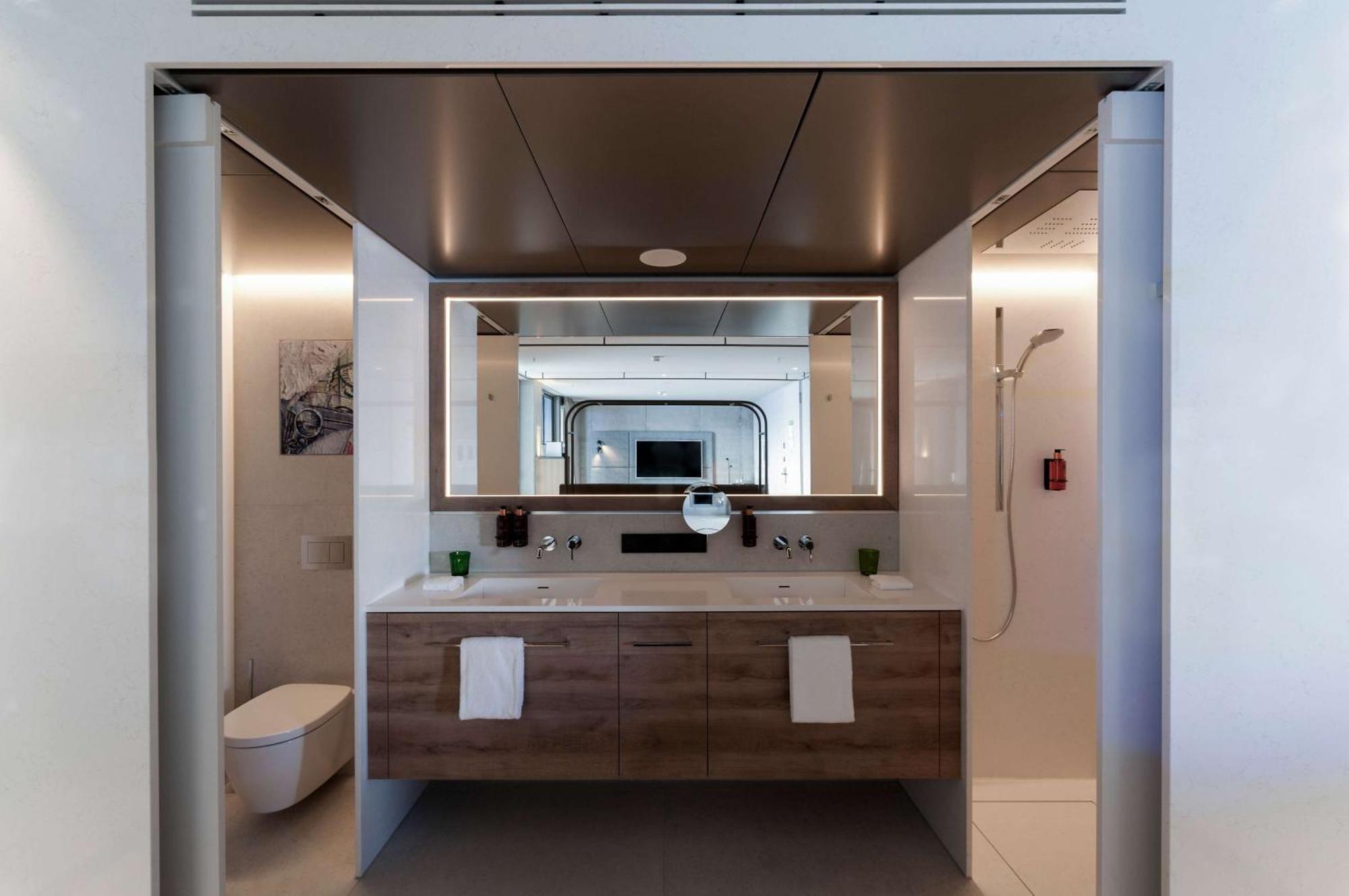 B'Mine Hotel Frankfurt Airport Франкфурт-на-Майне Экстерьер фото