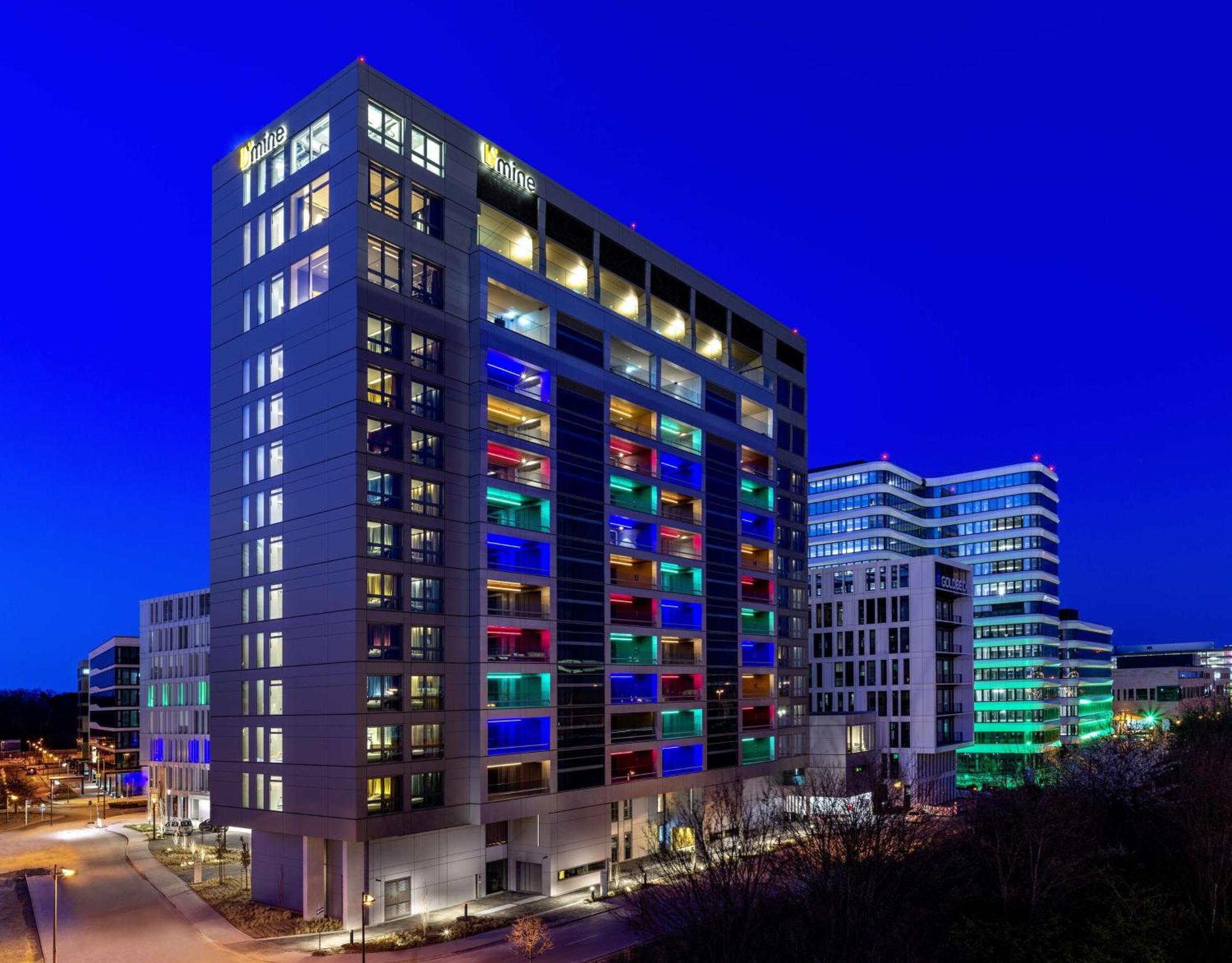 B'Mine Hotel Frankfurt Airport Франкфурт-на-Майне Экстерьер фото